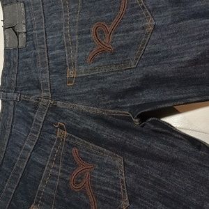 42 Rocawear men's jeans length 27
